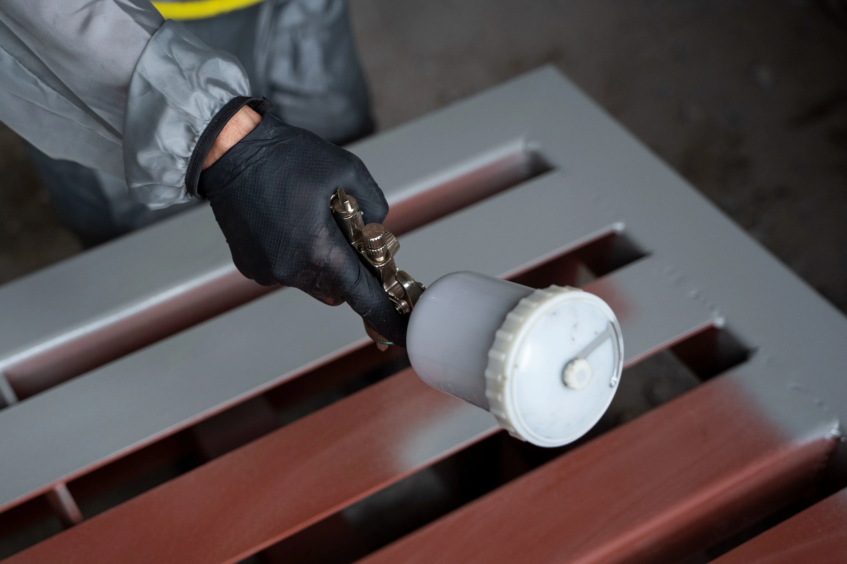 Metal painting service by Hamara Painter in Delhi NCR